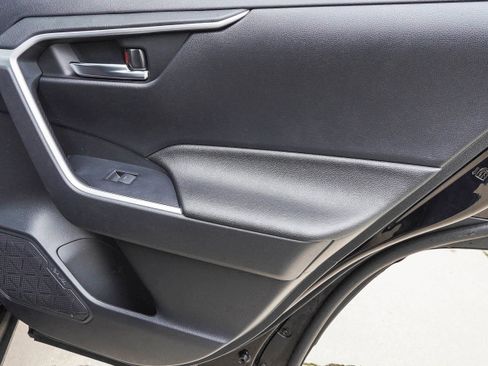 New 2025 Toyota RAV4 XLE image 27