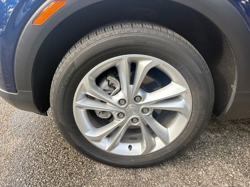 Used 2023 Buick Encore GX Preferred w/ Cold Weather Comfort Package AWD/4WD image 31