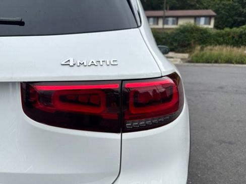 Used 2022 Mercedes-Benz GLB 250 4MATIC image 20