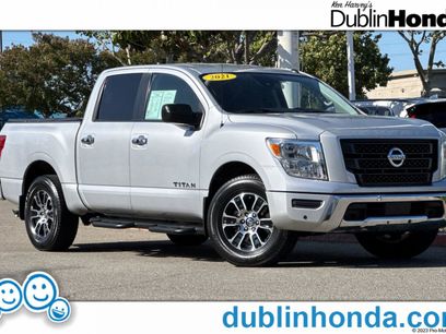 Used 2021 Nissan Titan SV w/ SV Convenience Package