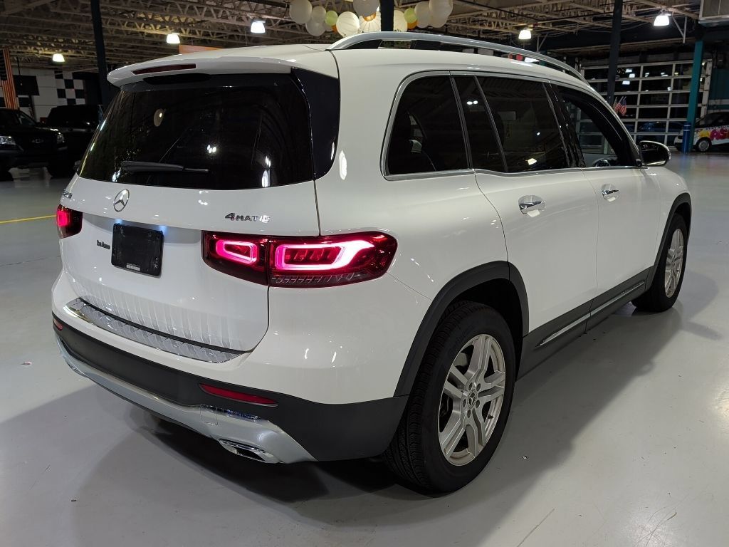 Used 2022 Mercedes-Benz GLB 250 4MATIC image 8
