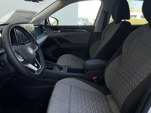 New 2025 Volkswagen Tiguan S image 17