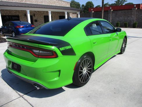 Used 2017 Dodge Charger R/T RWD image 30
