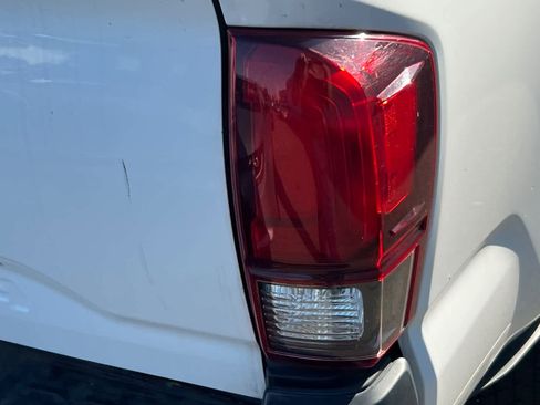 Used 2022 Toyota Tacoma SR RWD image 18