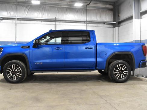 Used 2023 GMC Sierra 1500 AT4 w/ Technology Package AWD/4WD image 23