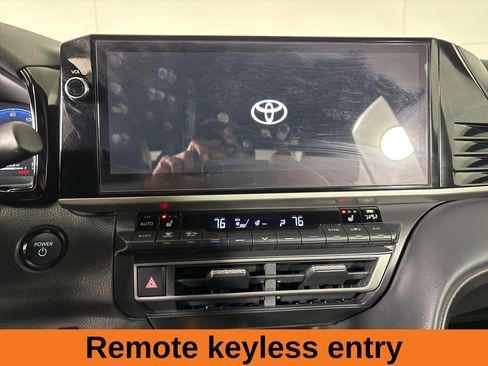Used 2025 Toyota Camry XSE image 17