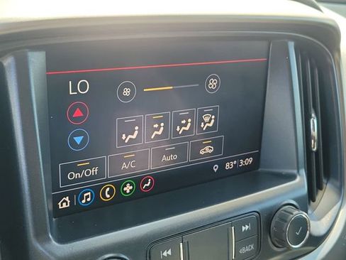 Used 2019 Chevrolet Colorado Z71 image 30