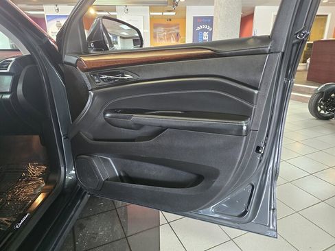 Used 2015 Cadillac SRX Luxury w/ Driver Awareness Package image 11