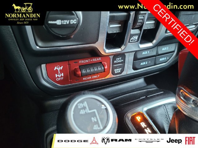 Certified 2025 Jeep Wrangler Unlimited Rubicon w/ Convenience Group AWD/4WD image 13