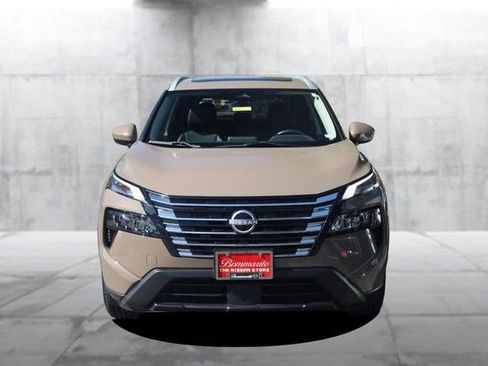 Certified 2024 Nissan Rogue SV w/ SV Premium Package AWD/4WD image 4