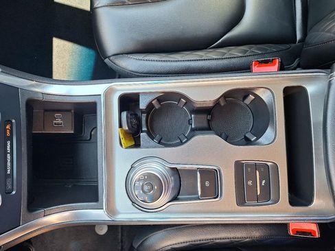 Used 2023 Ford Edge Titanium AWD/4WD image 18