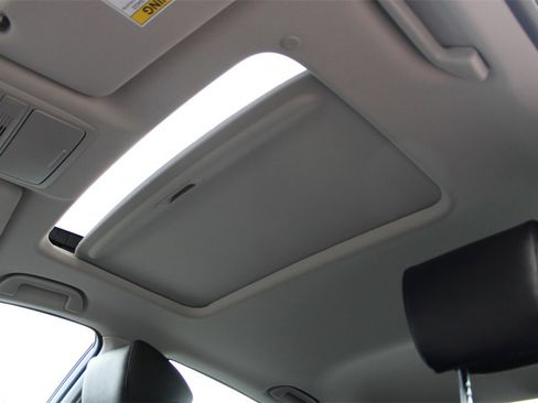 Certified 2021 Honda Accord EX-L image 31