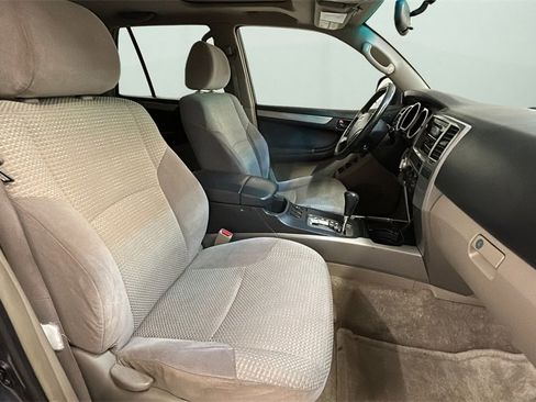Used 2003 Toyota 4Runner 4WD image 9
