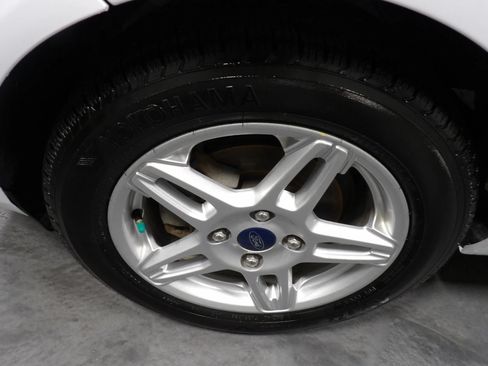 Used 2019 Ford Fiesta SE FWD image 16