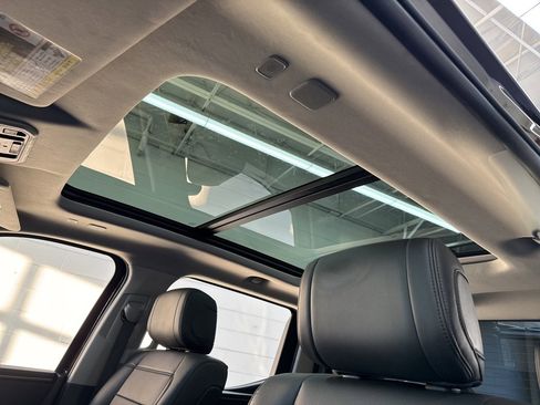 Used 2022 Toyota Tundra Limited image 16