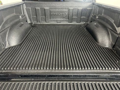 Used 2024 RAM 1500 Laramie AWD/4WD image 23