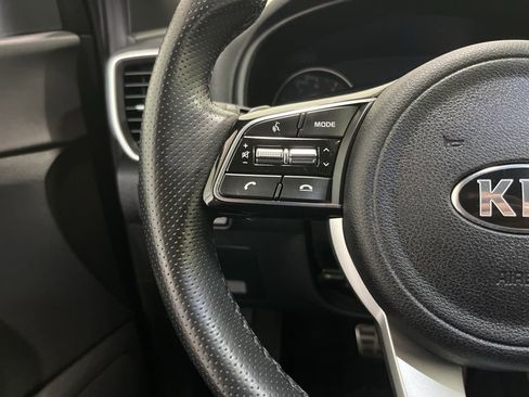 Used 2022 Kia Sportage Nightfall Edition image 6