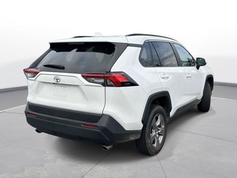 Used 2025 Toyota RAV4 XLE FWD image 5