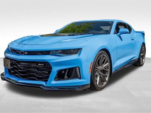 Used 2022 Chevrolet Camaro ZL1 RWD image 13