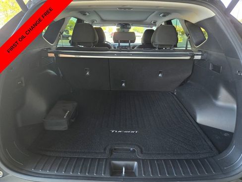 Used 2022 Hyundai Tucson SEL w/ Cargo Package AWD/4WD image 16