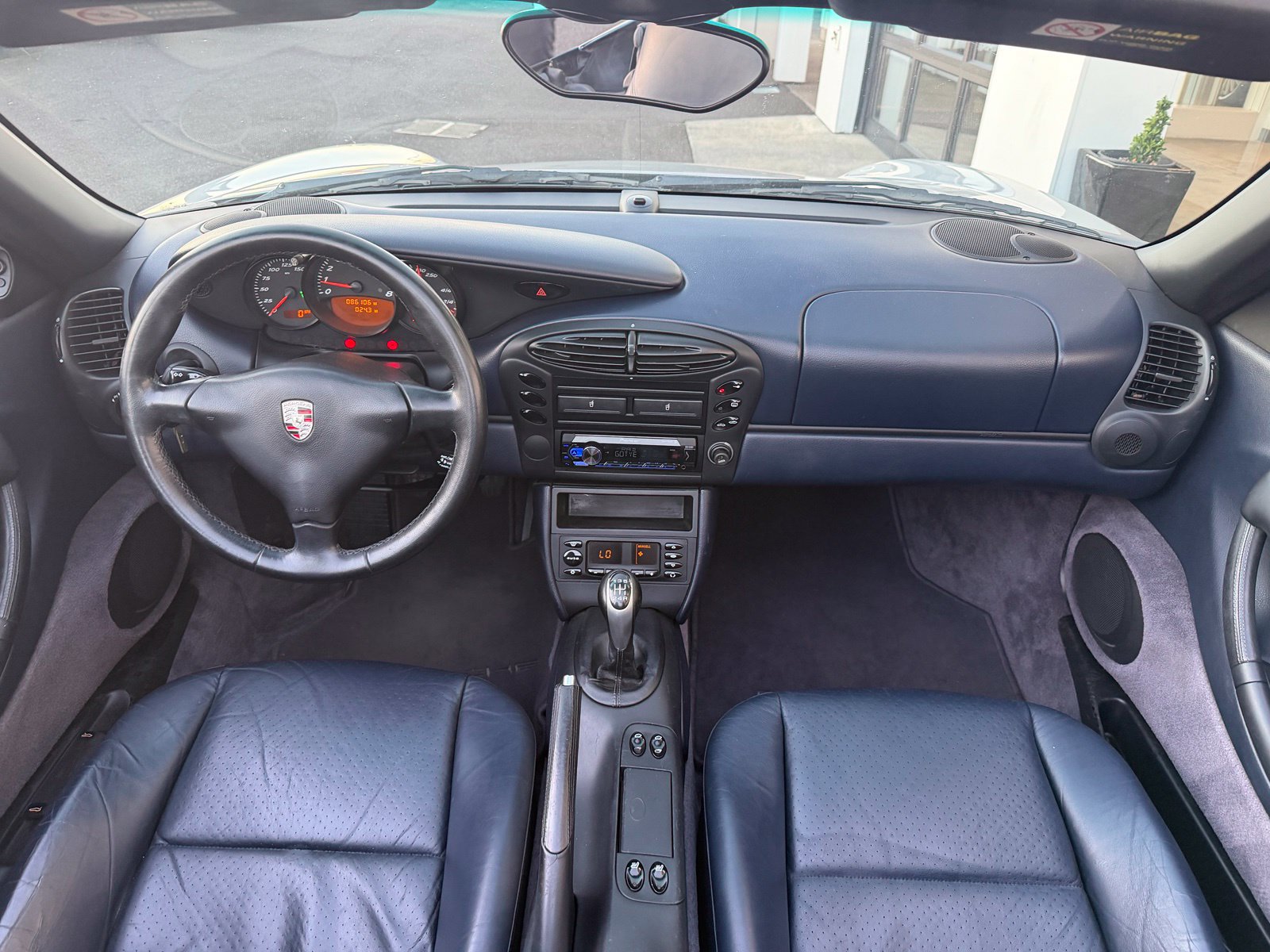 Used 2001 Porsche Boxster RWD image 7