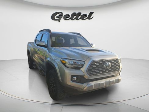 Used 2021 Toyota Tacoma TRD Sport w/ TRD Premium Sport Package image 2