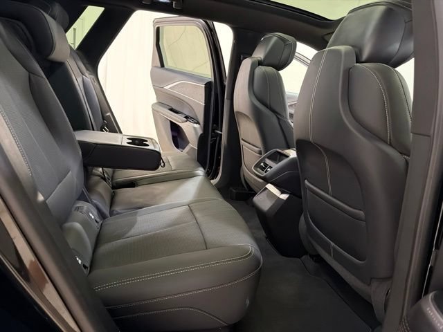 Used 2024 Cadillac Lyriq Luxury RWD image 24