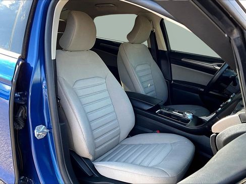 Used 2018 Ford Fusion S image 7