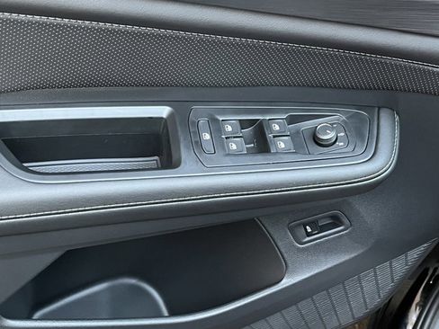 New 2026 Volkswagen Atlas Cross Sport SE image 23