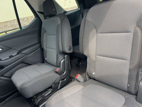 Used 2018 Chevrolet Traverse LT image 14