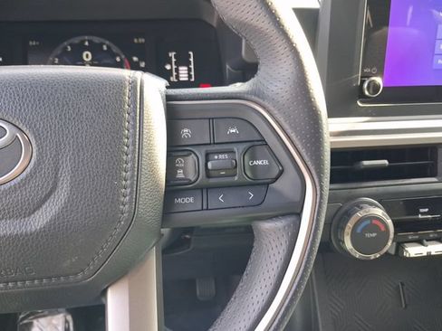 Used 2026 Toyota 4Runner SR5 RWD image 18