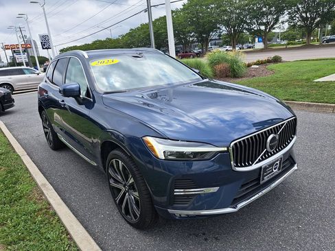 Used 2023 Volvo XC60 B5 Ultimate w/ Climate Package AWD/4WD image 4