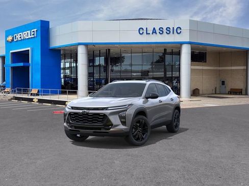 New 2026 Chevrolet Trax ACTIV w/ Sunroof Package FWD image 8