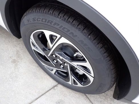 New 2026 Lincoln Nautilus Premier image 17