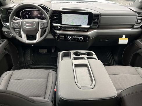 New 2026 GMC Sierra 1500 Elevation image 10