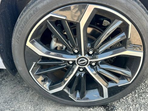 Used 2023 Nissan Altima 2.5 SR w/ SR Premium Package AWD/4WD image 24
