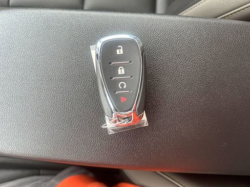 Used 2024 Chevrolet Trax ACTIV FWD image 17