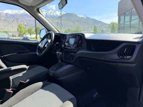 Used 2019 RAM ProMaster City Tradesman FWD image 13