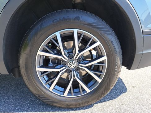 Certified 2021 Volkswagen Tiguan S FWD image 30