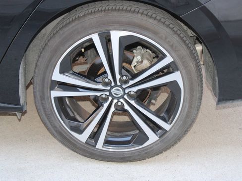 Used 2020 Nissan Sentra SR image 25