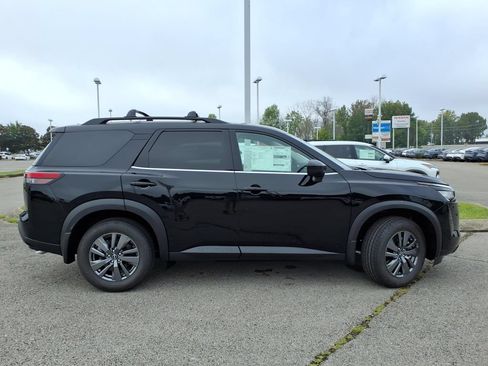 New 2026 Nissan Pathfinder SV FWD image 2