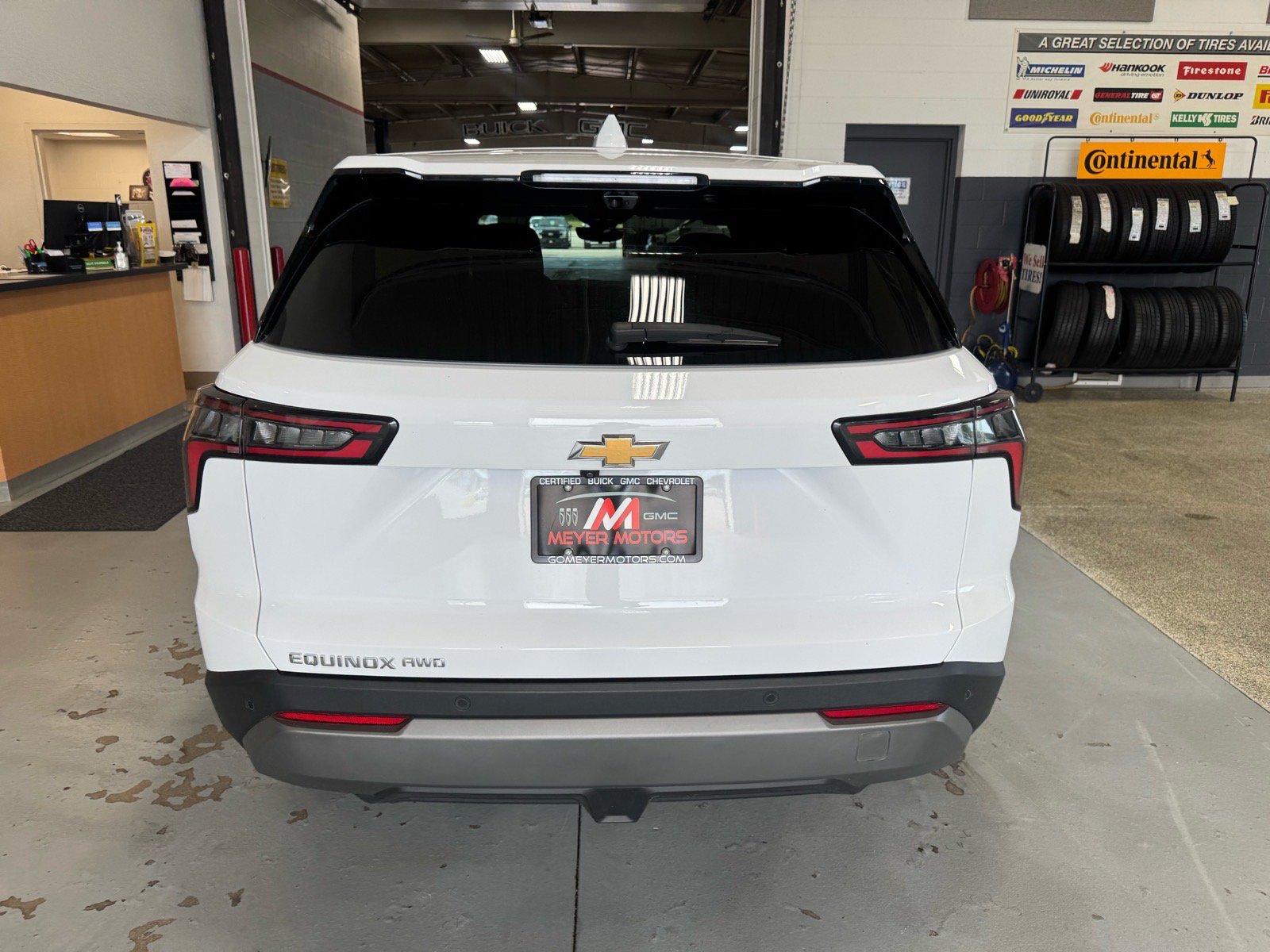 Used 2026 Chevrolet Equinox LT w/ Convenience Package II AWD/4WD image 6
