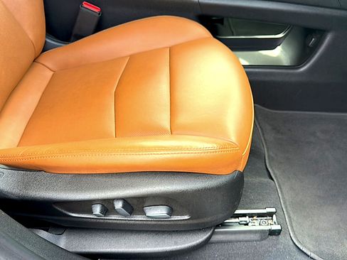 Used 2022 Cadillac XT5 Premium Luxury image 26