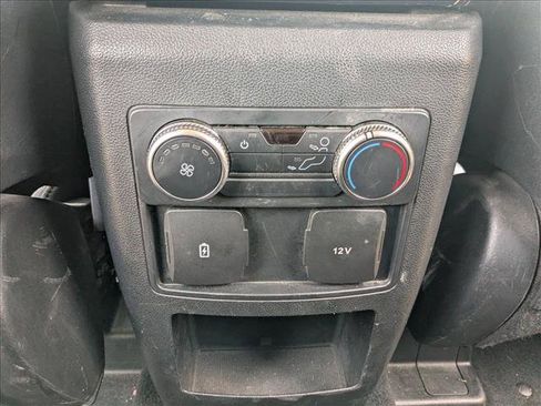 Used 2020 Ford Explorer XLT w/ Equipment Group 202A RWD image 17