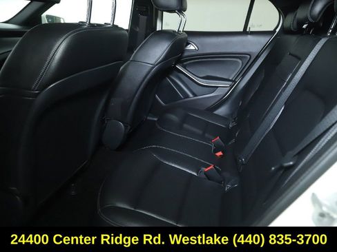 Used 2018 Mercedes-Benz GLA 250 4MATIC image 14