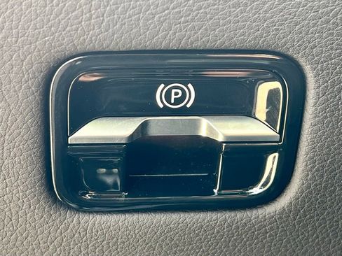 Used 2023 Mercedes-Benz S 580 4MATIC Sedan image 20