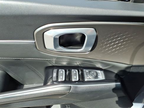 Used 2021 Kia Sorento SX AWD/4WD image 14