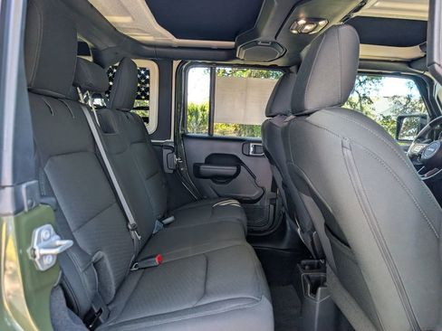 Used 2021 Jeep Wrangler Unlimited Sport AWD/4WD image 22