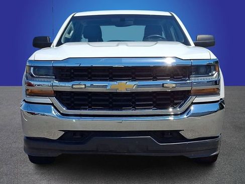 Used 2018 Chevrolet Silverado 1500 W/T w/ Trailering Package AWD/4WD image 2