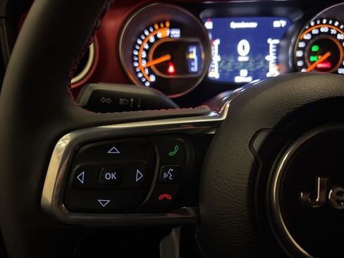 Used 2023 Jeep Wrangler Rubicon w/ LED Lighting Group image 16